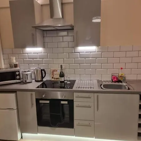 Centre, Cute Victorian House. Σπίτι διακοπών *