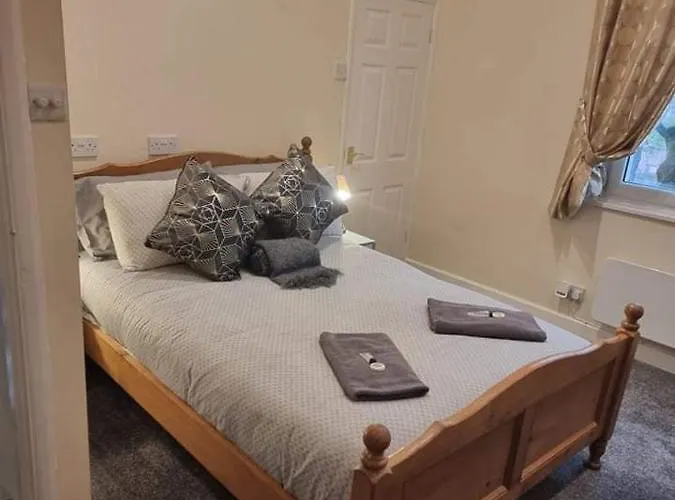 Centre, Cute Victorian House. *