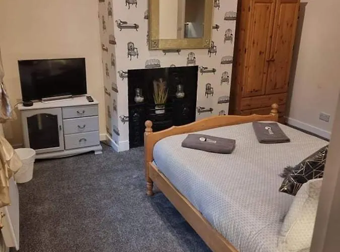 Сasa de vacaciones Centre, Cute Victorian House.